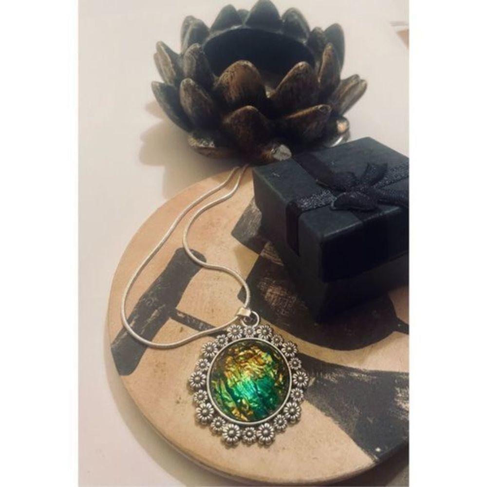 Multi-colored crystal MEDALLION NECKLACE